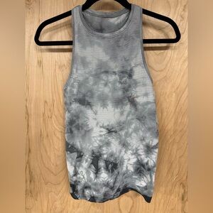 Lululemon x Peloton Swiftly Tech Tank 2.0 *Wash Size 4 Shibori Stripe Grey EUC